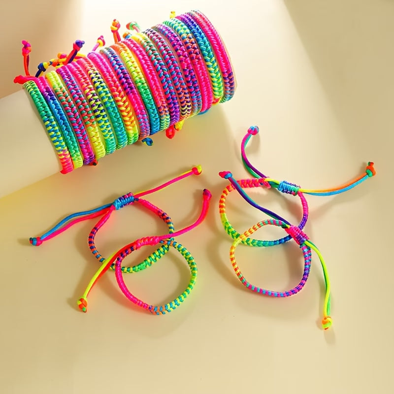 Lot de 30 bracelets modernes tissés